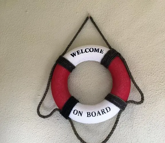 Farol Aldeia Chamines * Carvoeiro (Lagoa)